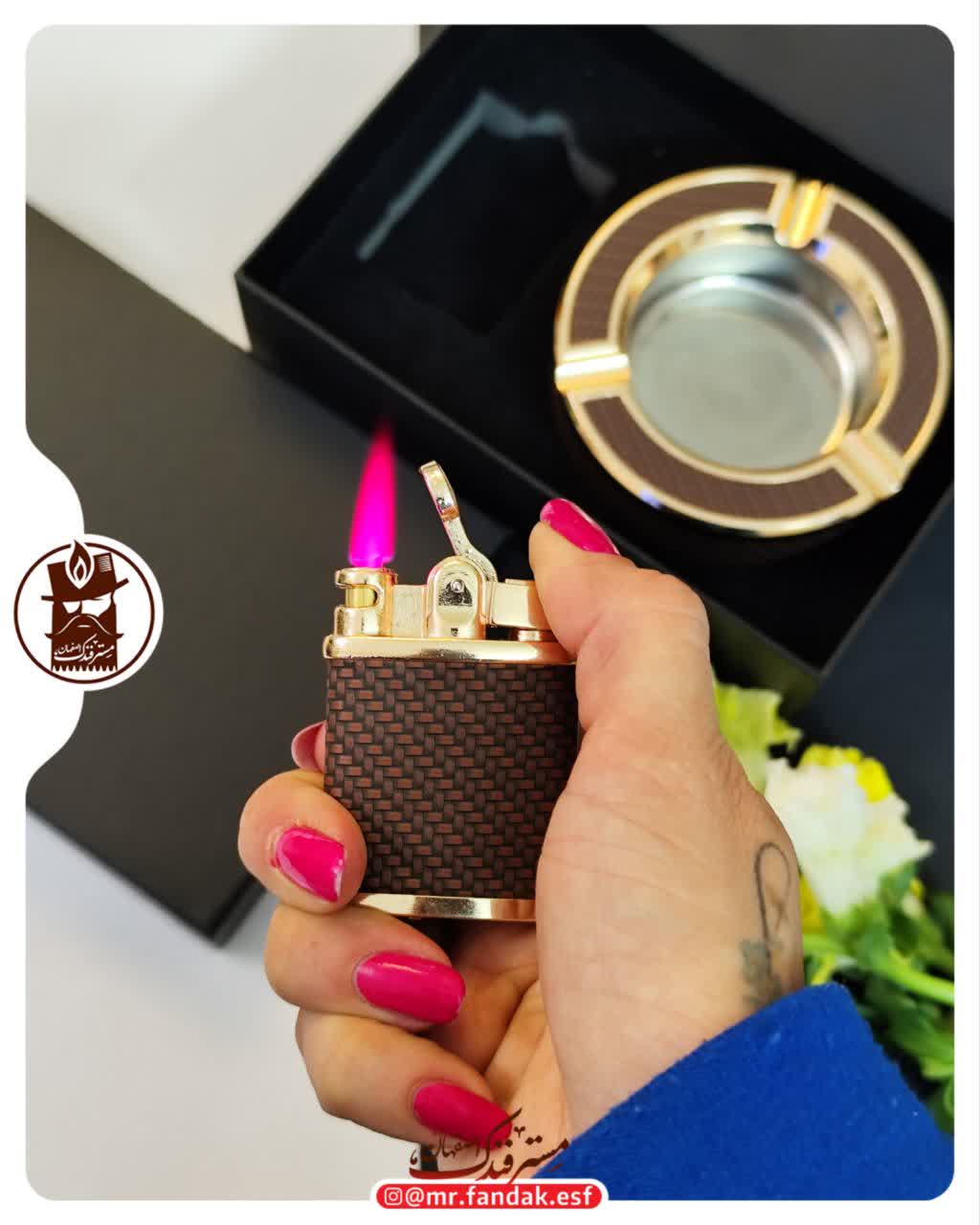 photo221669ست فندک شعله رنگی و زیرسیگاری کادویی 30727206 ست فندک شعله رنگی و زیرسیگاری کادویی 307