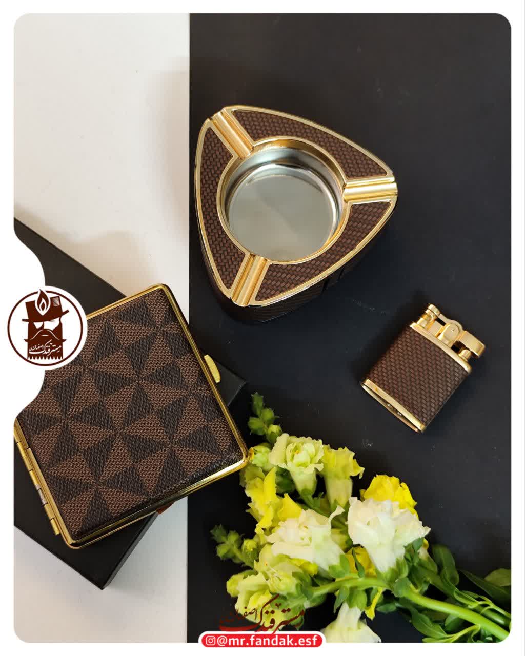 photo2216694ست فندک شعله رنگی و زیرسیگاری کادویی 3054588 ست فندک شعله رنگی و زیرسیگاری کادویی 305