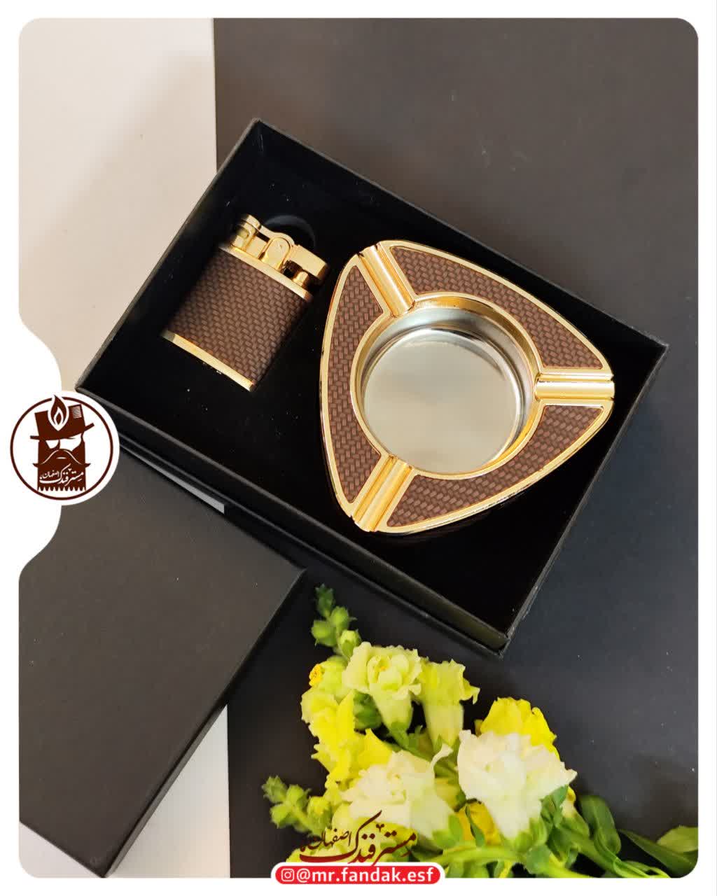 photo22166944ست فندک شعله رنگی و زیرسیگاری کادویی 305782 ست فندک شعله رنگی و زیرسیگاری کادویی 305