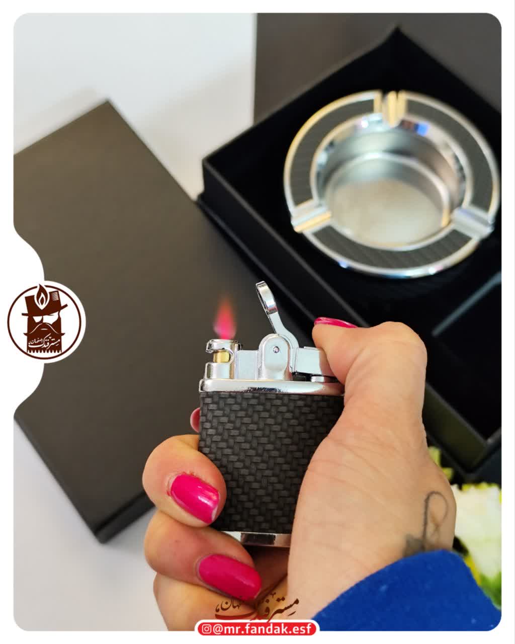 photo2216856ست فندک شعله رنگی و زیرسیگاری کادویی 3033179 ست فندک شعله رنگی و زیرسیگاری کادویی 303