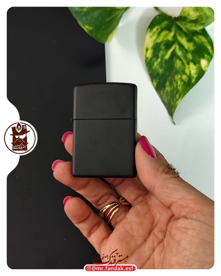 فندک زیپو مدل Regular Black Matte کد 218 فندک زیپو مدل Regular Black Matte کد 218