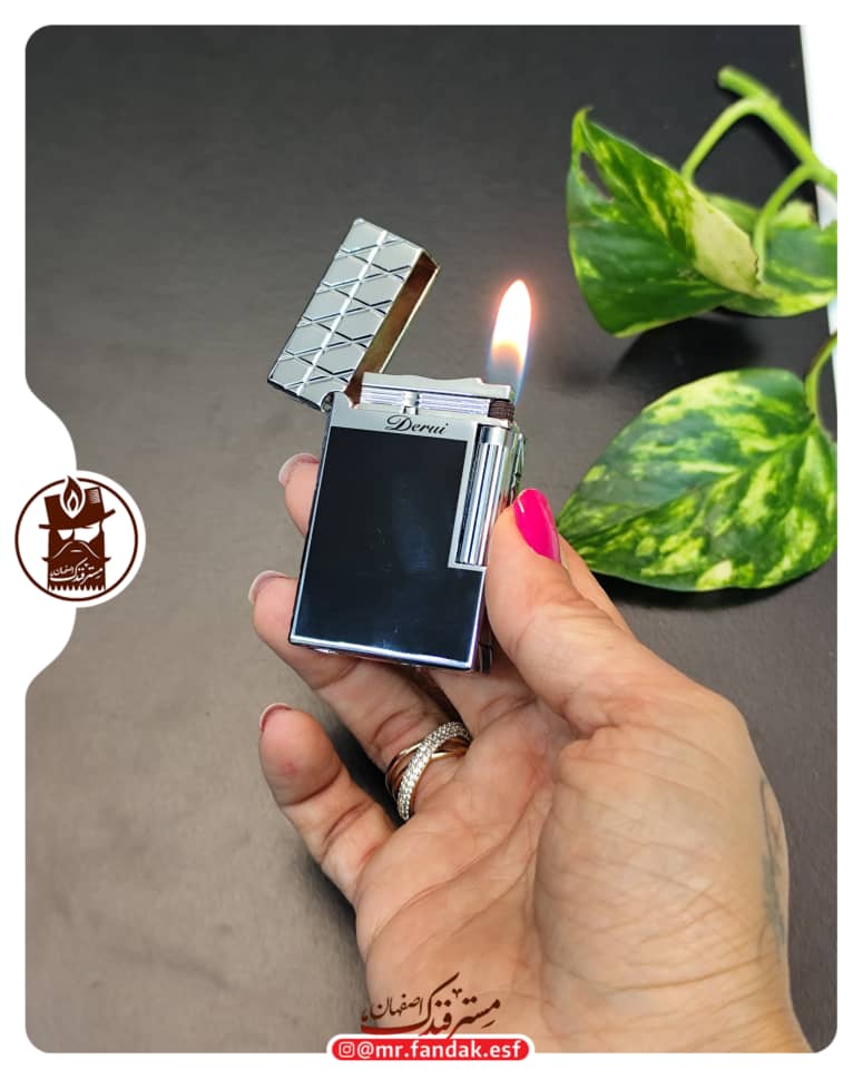 فندک بغل زن دروی derui لاین سه نقره ای فندک بغل زن دروی derui لاین سه نقره ای